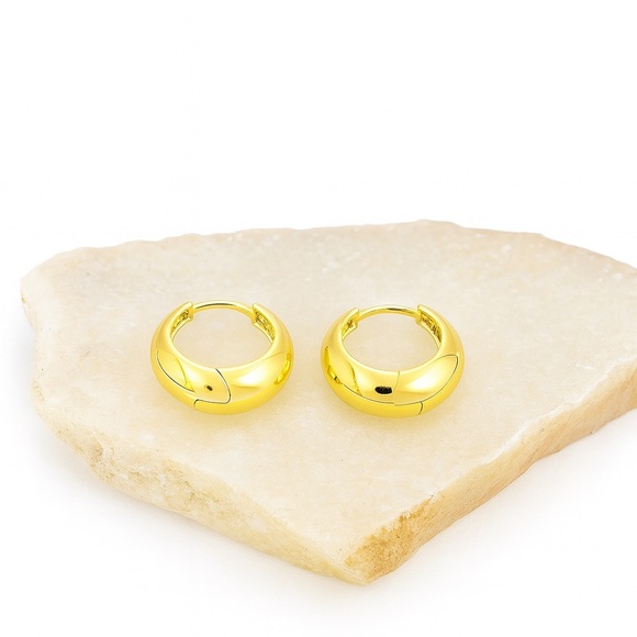 Gold Filled Hoop Earrings – Chunky Polished Hoops | Elegant & Timeless - Picture 3 of 4